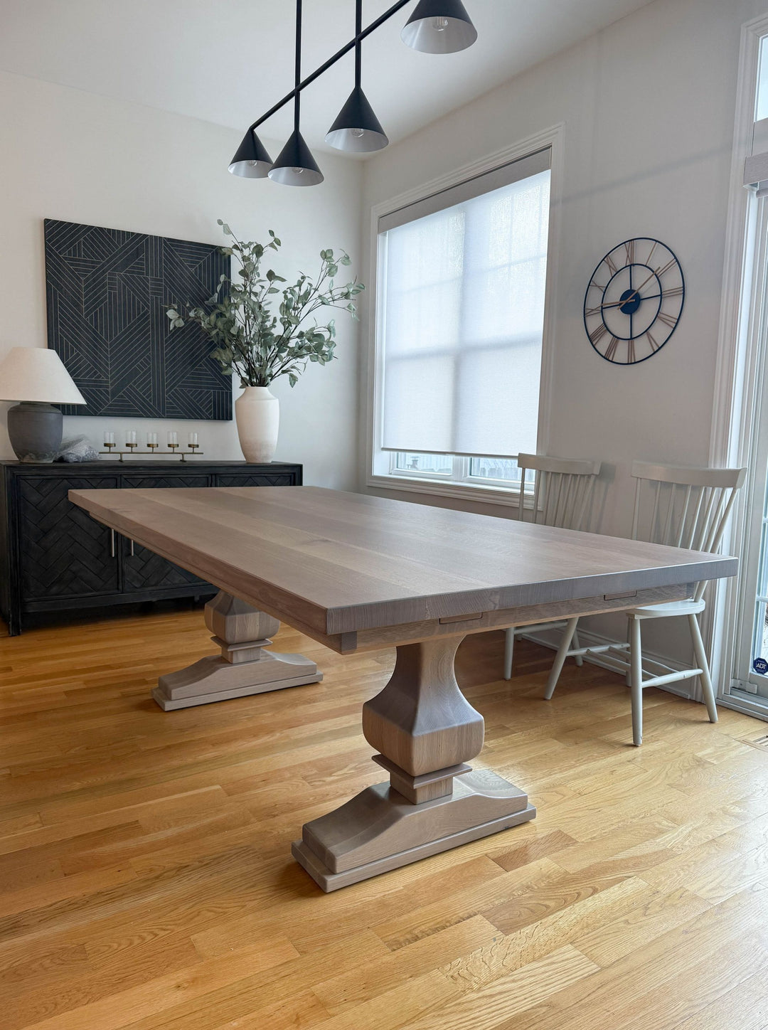 Inspiration: Pedestal Tables