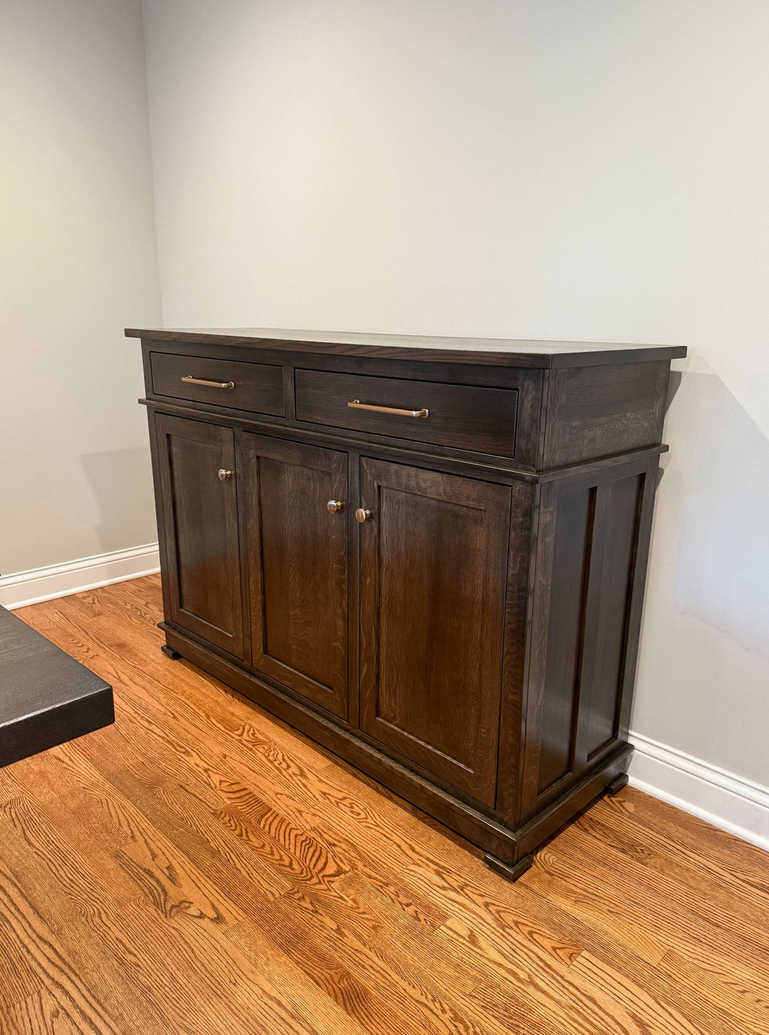 Kesselman Northbrook 20x60x40 Ethan Buffet Modified Quarter Sawn White Oak Dark Knight Satin