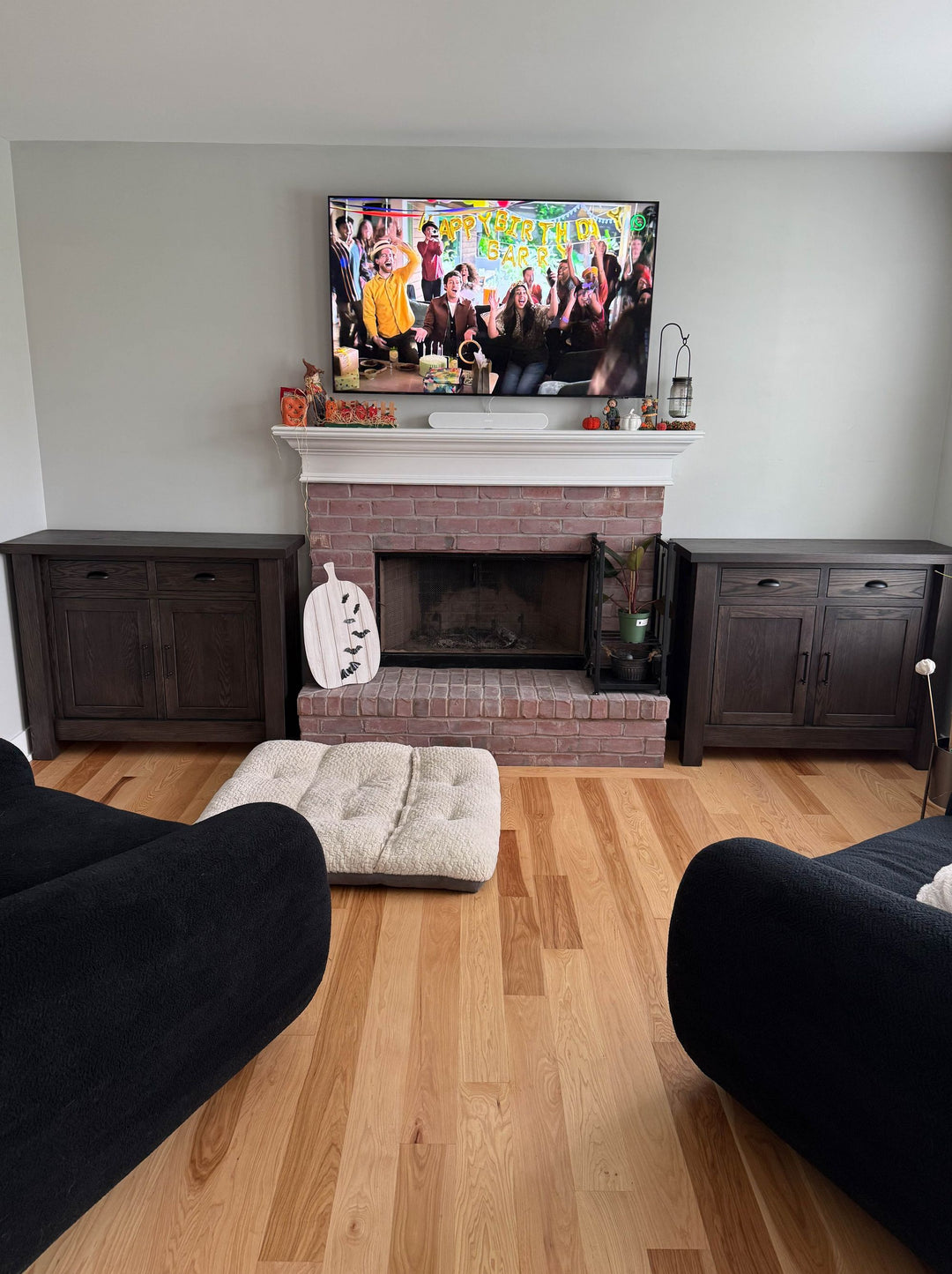 Plainfield 18x49x40 Houston Buffet Red Oak Dark Knight Flat