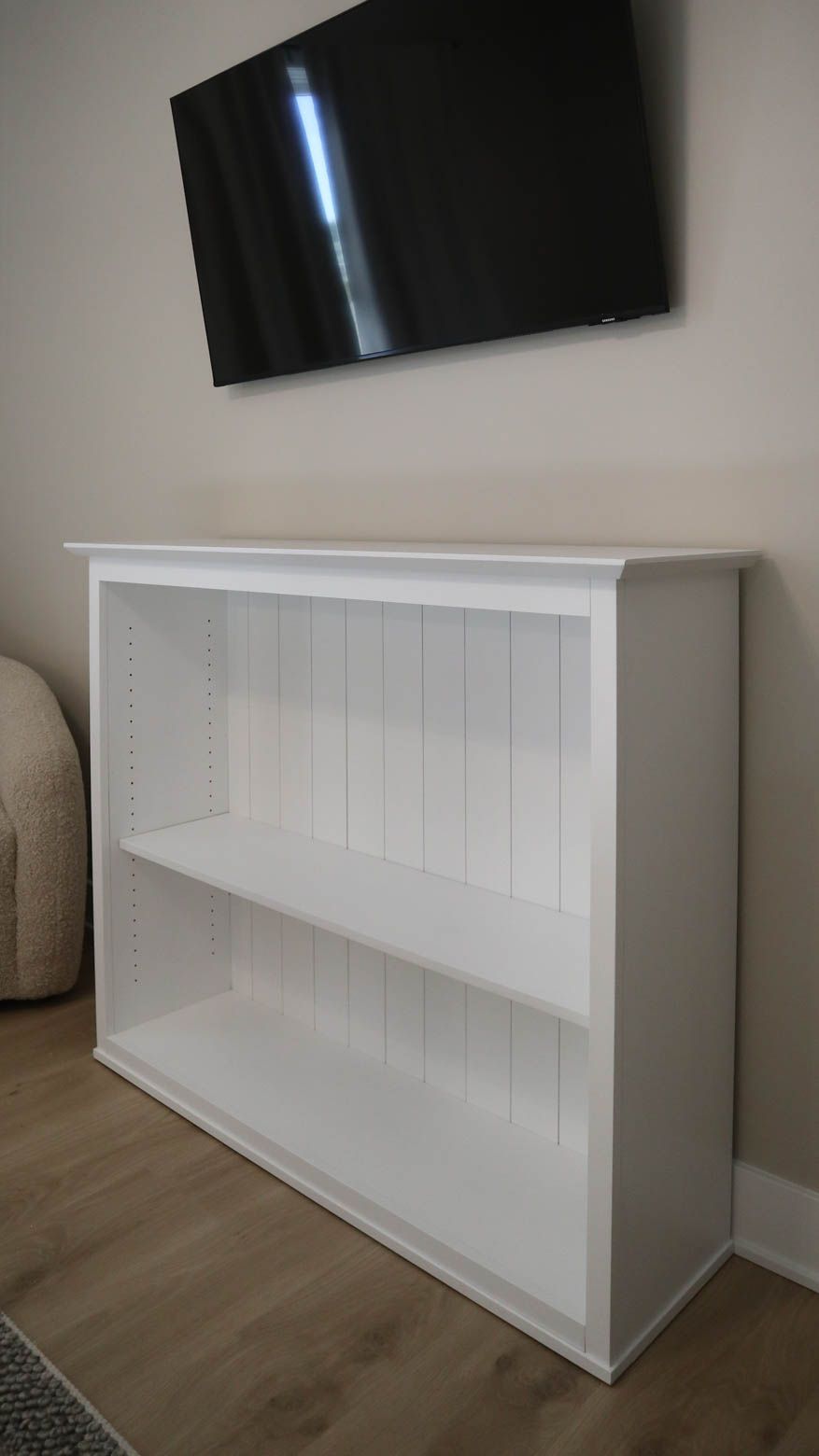 Venice Bookcase 14.5Dx52Lx42T Brown Maple Bright White Flat Beadboard Backing